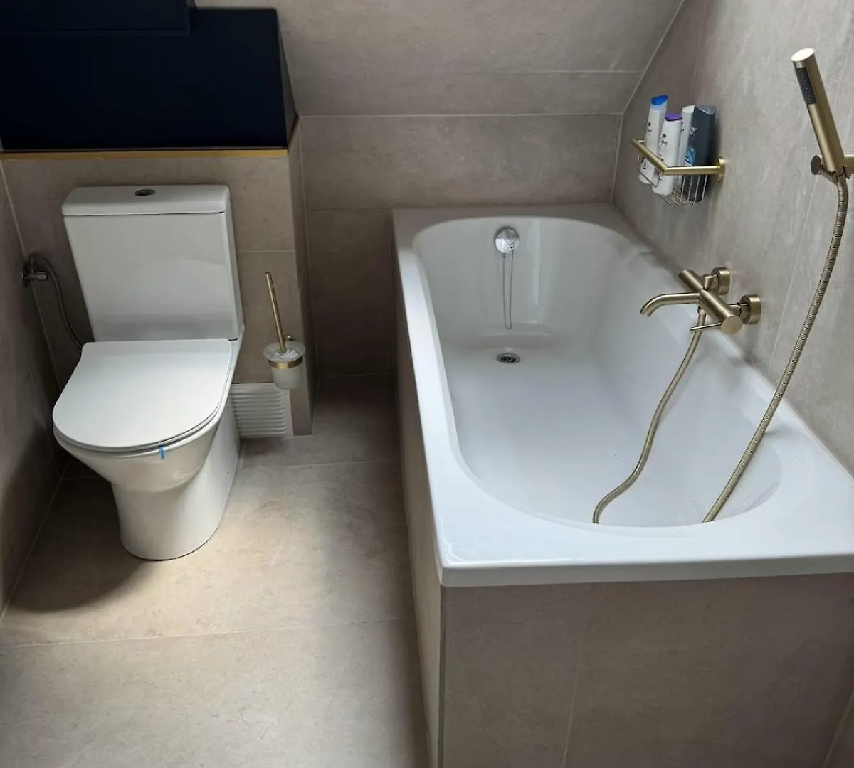 Apartment Luxury Suites Royal By Rikas Hotels